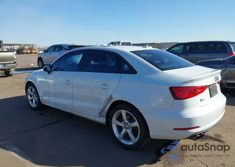 2015 Audi A3 1.8T Premium из США, поврежденный, VIN WAUACGFF6F1032810